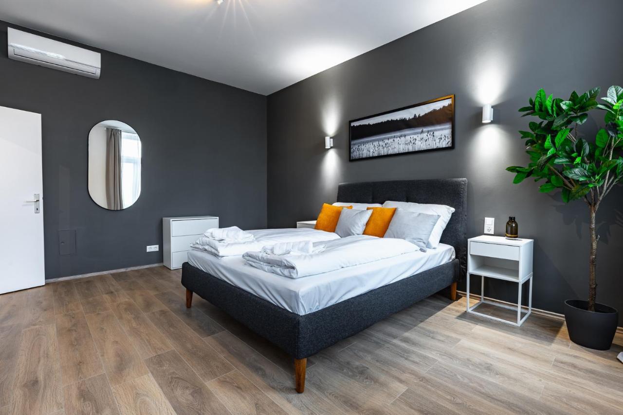 Appartement Newley Renovated Next To Hannovermarkt Wenen
